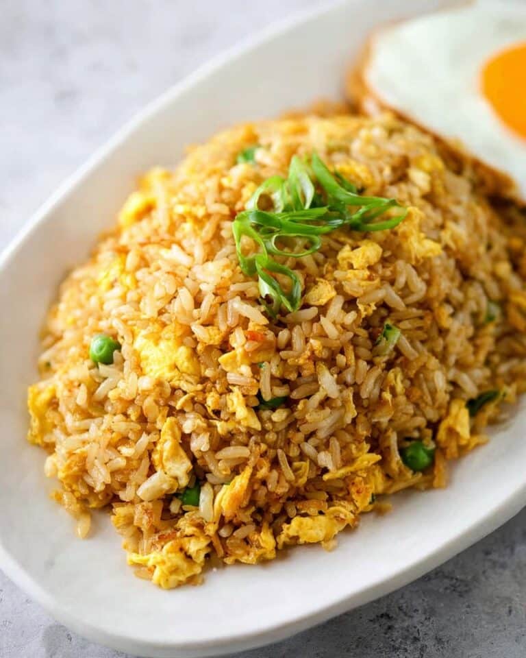 Egg Fried Rice with Green Onion and Sesame Oil Recipe