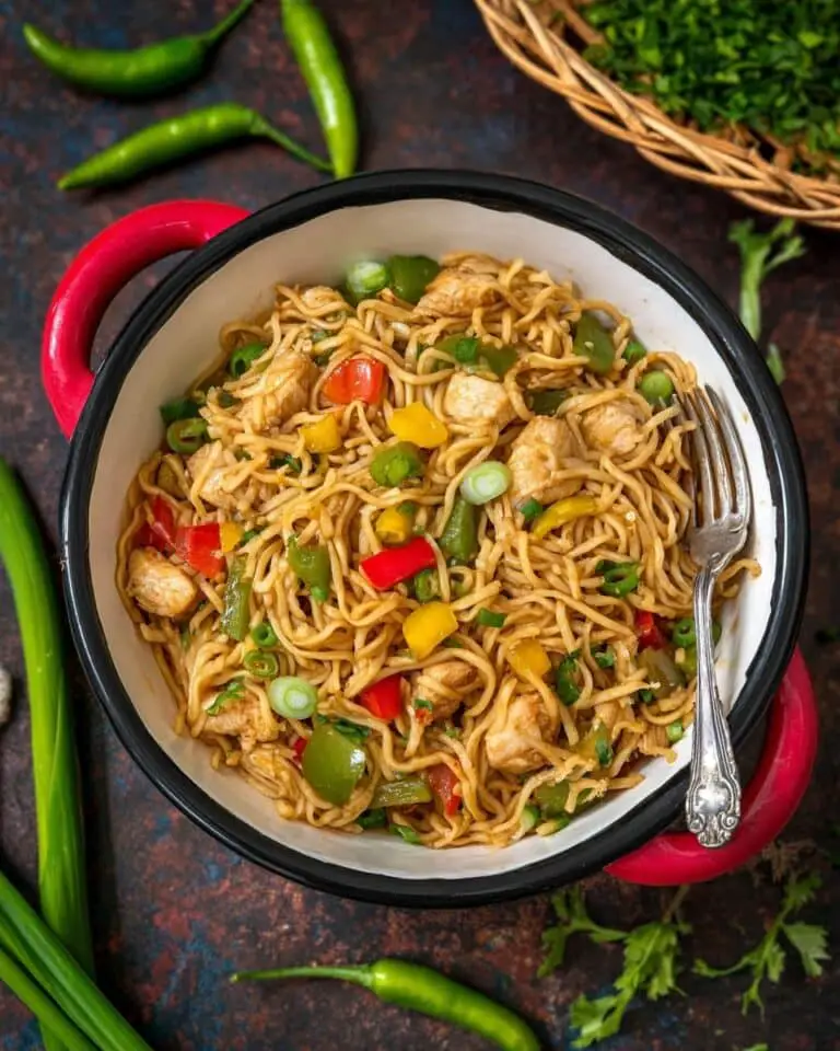 MAGGI Spicy Chicken Noodles with Crispy Chicken and Vegetables Recipe