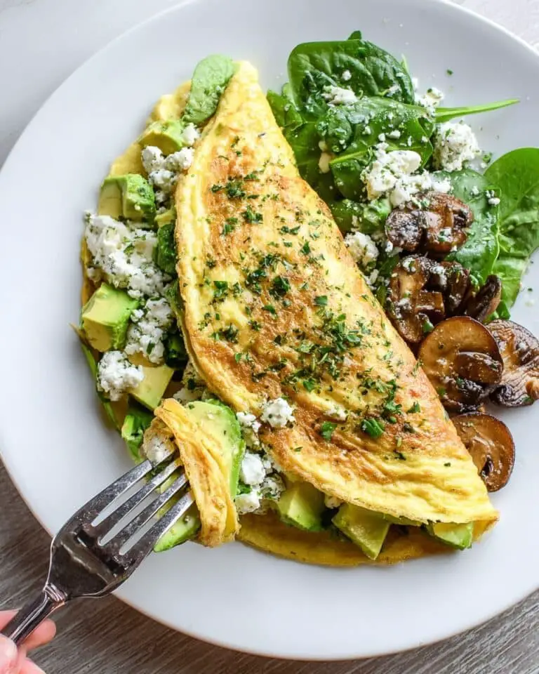 Mushroom and Goat’s Cheese Omelet with Spinach and Avocado Recipe